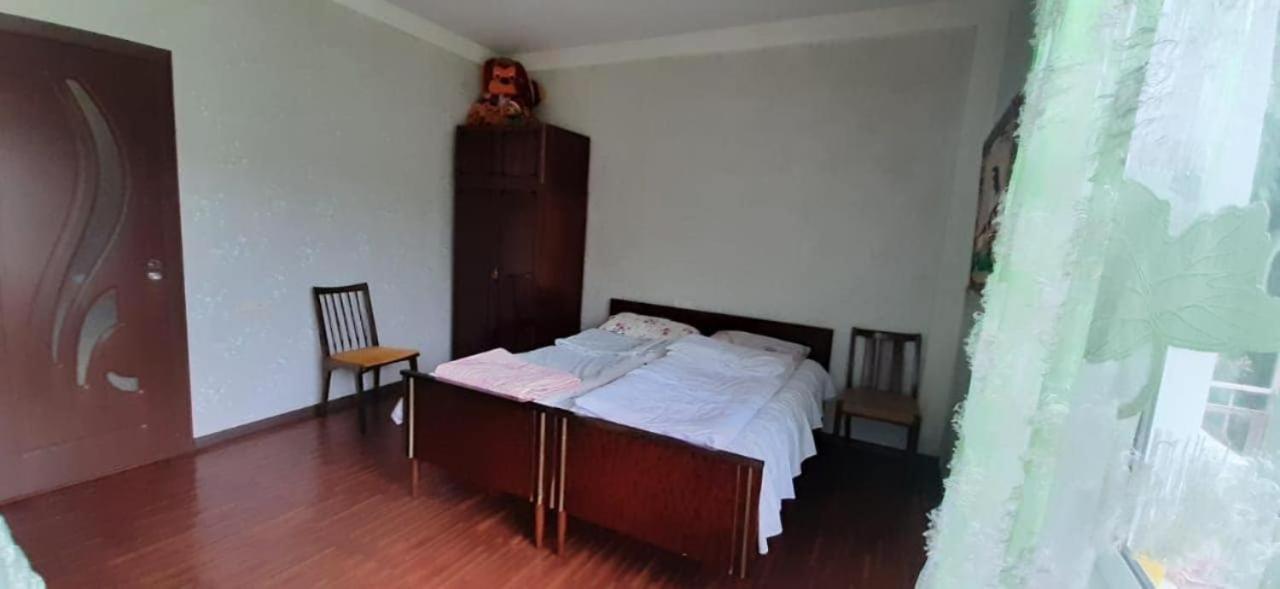 House 125A Villa Dilidzjan Buitenkant foto
